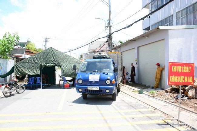 Continuing to support people in need in the Covid-19 pandemic of Hoang Phap Pagoda (series 7)